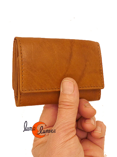 Esta foto enseña el modelo, los colores pueden ser diferentes a la cartera que está en venta