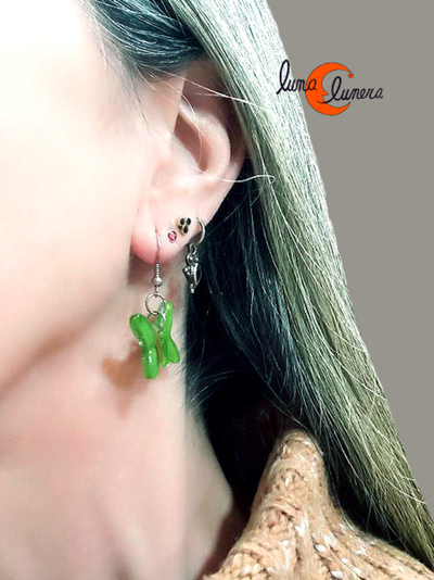 Esta foto enseña el modelo y el tamaño, los colores pueden ser diferentes al pendiente que está en venta.