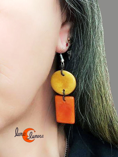 Esta foto enseña el tamaño, los colores pueden ser diferentes al pendiente que está en venta