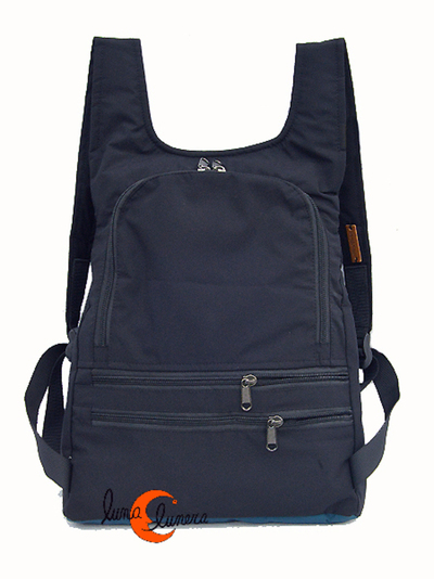 Esta imagen enseña el modelo, los colores pueden ser diferentes a la mochila que está en venta