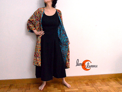 Kimono de seda reversible.