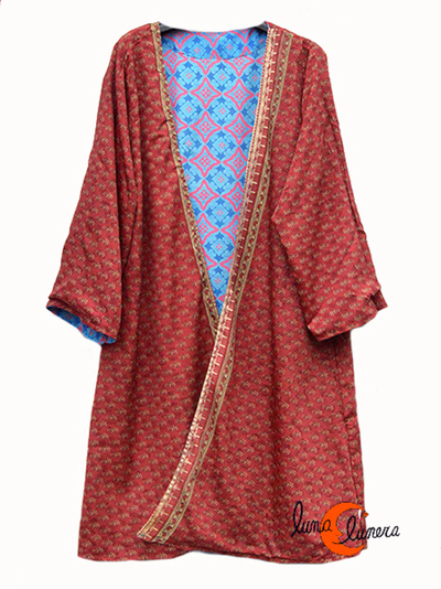 Kimono de seda reversible.