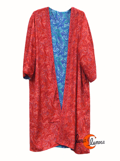 Kimono de seda reversible.