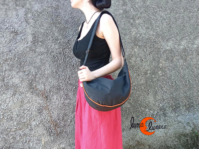 Esta imagen enseña el modelo, los colores pueden ser diferentes al bolso que está en venta.