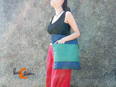 Esta imagen enseña el modelo, los colores pueden ser diferentes al bolso que está en venta.