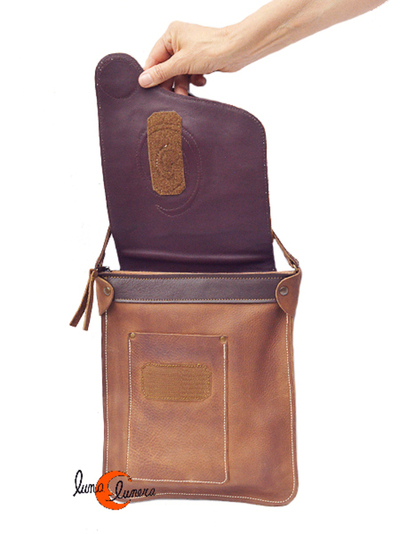 ESta imágen enseña el modelo, los colores pueden ser distintos al bolso que está en venta.