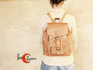 Mochila de cuero natural