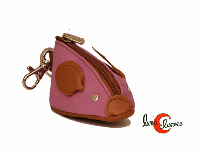 Monedero llavero de piel con forma de ratón