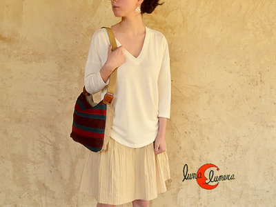 Bolso bandolera de tela con franjas de colores