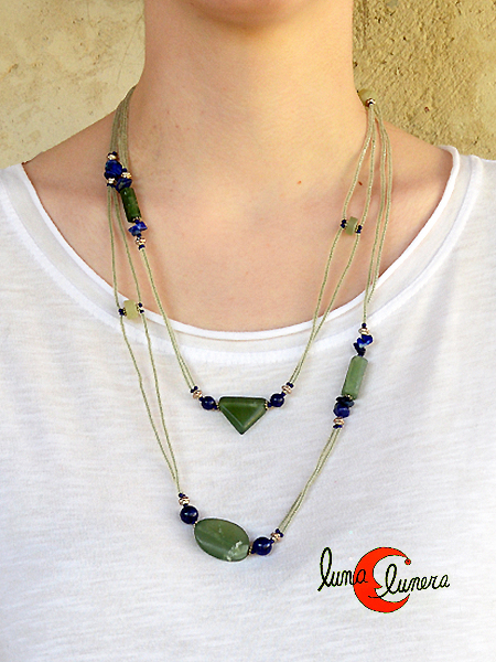 Collar largo y gargantilla de piedras de jaspe verde y lápiz lázuli