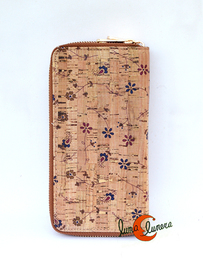 Corcho. Cartera monedero 20 grande doble cremallera florecillas moradas.