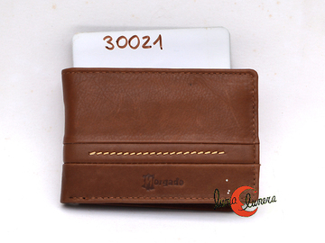 Morgado 30021, cartera pequeña de piel con monedero interior a apertura horizontal.