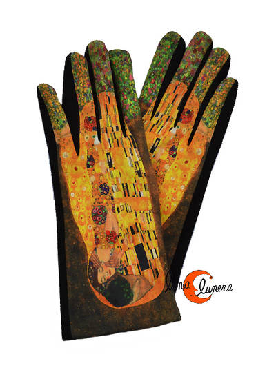 Guantes con imágenes de cuadros famosos, el beso de Klimt.