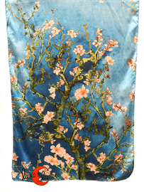 Fular de seda con cuadros de pintores famosos. Almendros en flor de Van Gogh.
