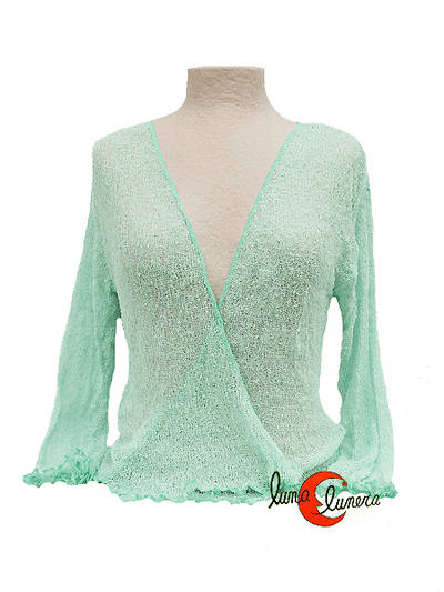 Chaquetas, rebecas de punto. Color celeste cielo.