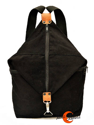 Bolsos y mochilas de tela, colección Vinicius. Mochila mosquetón color negro.