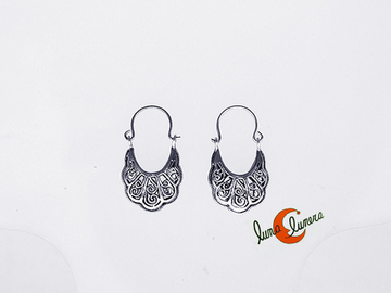 Pendiente de plata. Areta tradicional calada pequeña.
