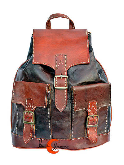Mochila de cuero marroquí. Mochila mediana picos, solapa clara.