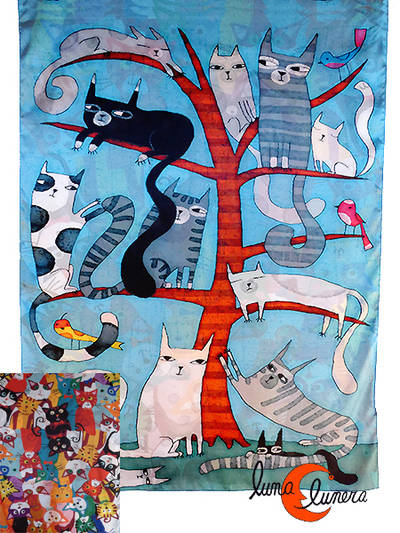 Pañuelo largo tipo fular reversible, árbol con gatos.