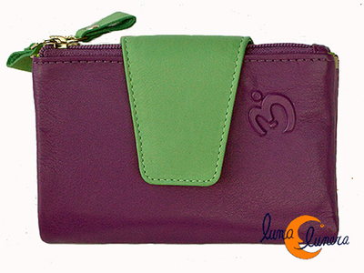 Cartera de piel Belmonte lisa pequeña 26 morada trabilla verde agua.