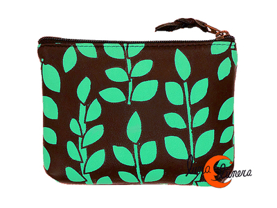 Monederos de piel Grescart. Monedero rectangular mediano dos cremalleras, negro con hojas verdes.
