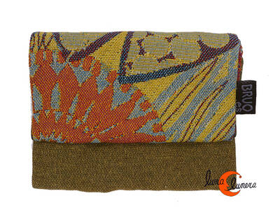 Cartera vegana Bruo de tela con goma. Pequeña tríptico, mandala.