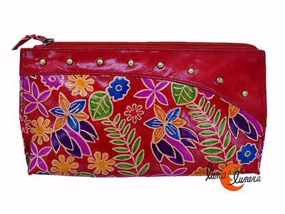 Shanti, piel de colores de India. Estuche o neceser grande, rojo flores.