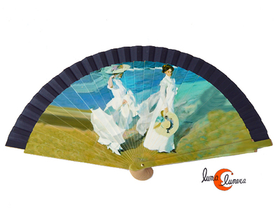 Abanico de tela y madera pintada, cuadro de Sorolla Paseo a Orilla de la playa.