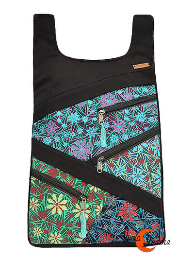 Mochilas de tela Mugling. Mochila parches con cremallera trasera, flores verde negro.
