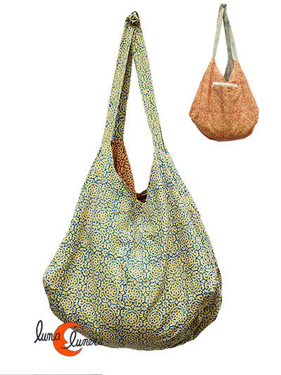 Bolso de tela grande con forma de saco doble asa REVERSIBLE, azul rojo.