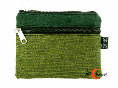 Monederos de tela Bruo.  Monedero grande de dos cremalleras. Verde liso.