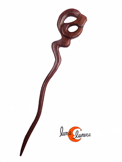 Palos para el pelo serpiente.