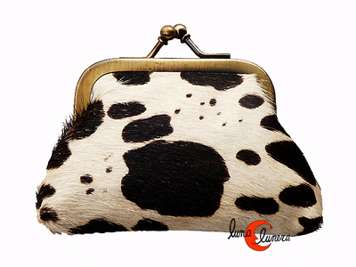 Monedero de piel pequeño con boquilla de clip, print marrón con beige.