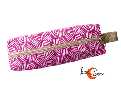 Estuches y neceseres de tela Bruo.  Estuche o portatodo grande. Mimbre rosa.