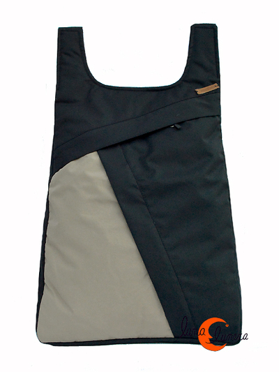 Impermeables. Mochilas de tela Mugling. Mochila redonda gris perla.