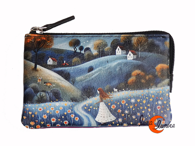 Monedero 21 de piel de colores Belmonte. Niña caminando entre las flores.