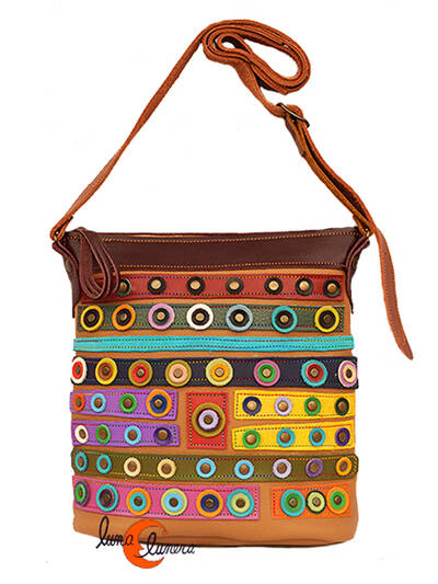 Bolso de piel del taller artesanal Arco Iris. Bolso colorines con amarillo.