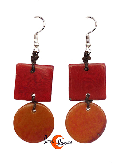 Pendientes de semillas de tagua. Geométrico pequeño, marrón rojo oscuro.