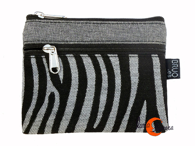 Monederos de tela Bruo.  Monedero grande de dos cremalleras. Cebra gris y negro.