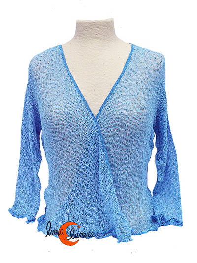 Chaquetas, rebecas de punto. Celeste.