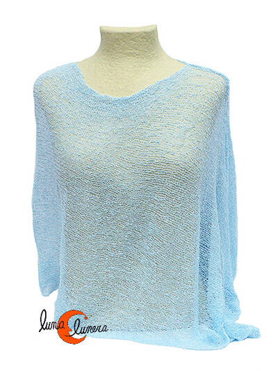 Poncho de punto. Celeste cielo.