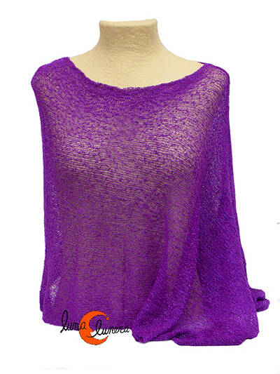 Poncho de punto. Magenta.