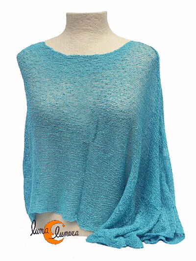 Poncho de punto. Turquesa.