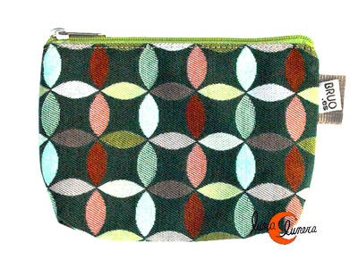 Estuches y neceseres de tela Bruo.  Estuche o pequeño neceser. Verde trébol.