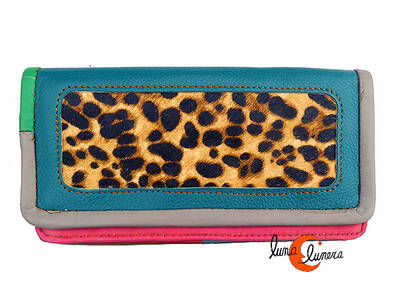 Cartera de piel de colores, verde.