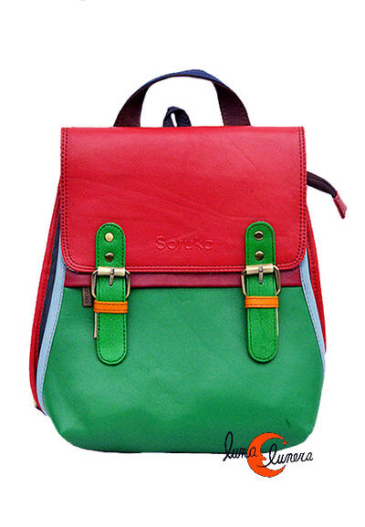 Soruka, mochila bolso de piel de colores. Verde y rojo.