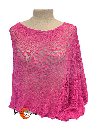 Poncho de punto. Rosa palo fuerte.