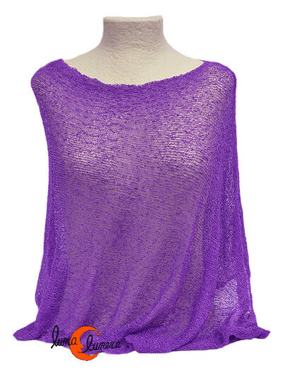 Poncho de punto. Morado claro.
