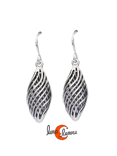 Pendientes de plata. Calados líneas.