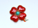 Broches de porcelana. Trébol de cuatro hojas rojo.